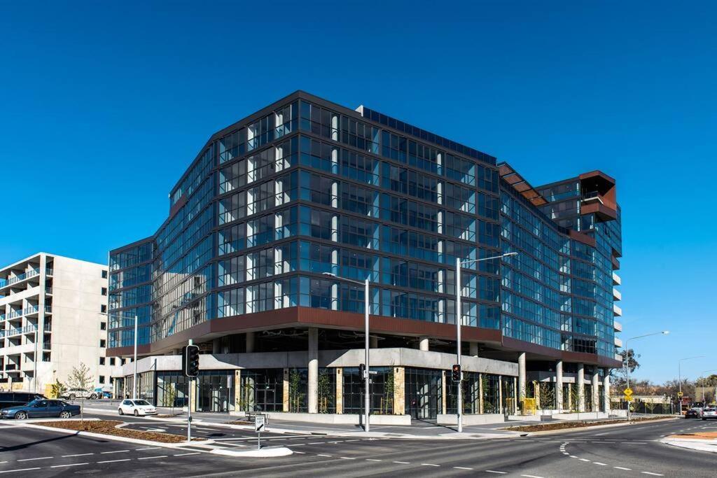 Apartment Braddon 1br Apt, Wifi, Secure Parking, Amazing Location *