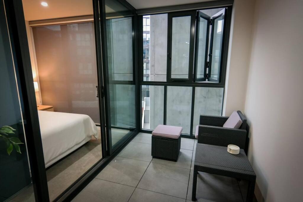 Braddon 1br Apt, Wifi, Secure Parking, Amazing Location